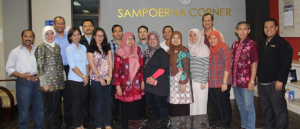  Pelatihan Penggunaan Dan pengelolaan Website Dan Forum Sampoerna Corner UPT Perpustakaan ITS